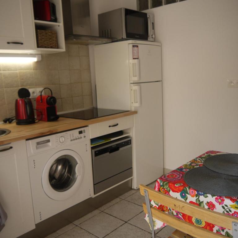 Vieille Ville 2 - La Petite Maison à Safranier, 2 bedrooms, max 4 adults and 2 kids - Maisonnette - 10