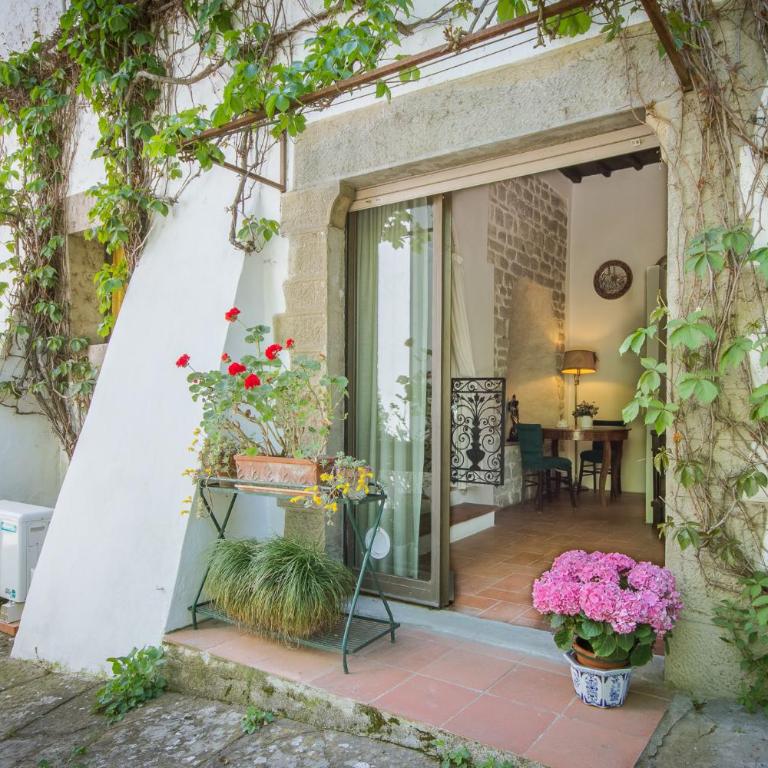 Villa in Private Estate,shared Pool,parking,3km to Ponte Vecchio - Villa - 17