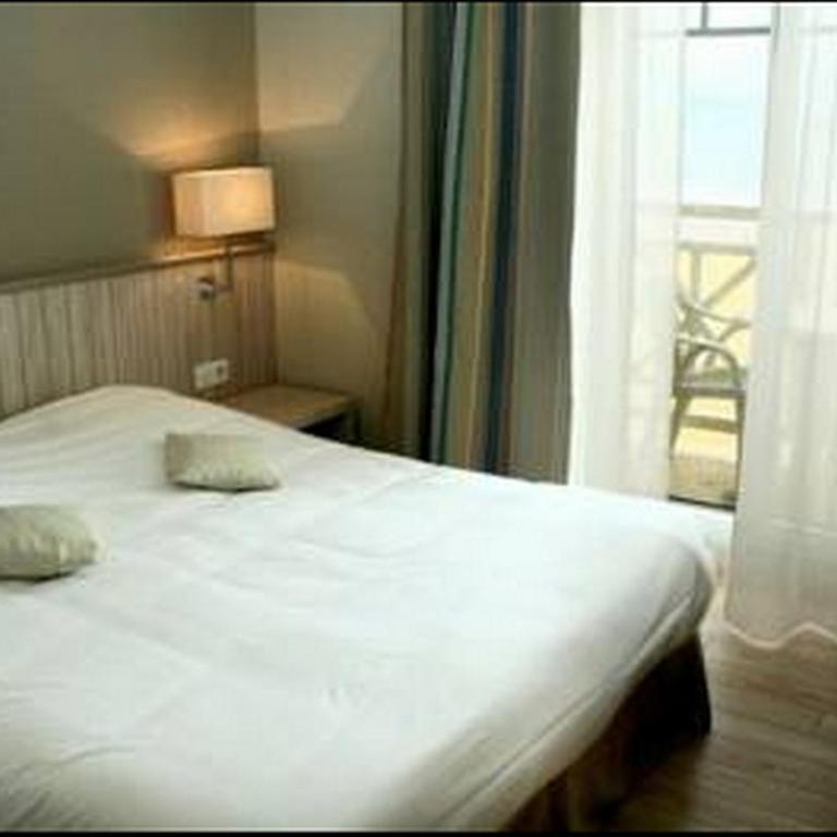 Antinéa - Chambre Double ou Lits Jumeaux avec Balcon - Vue sur Mer - 4