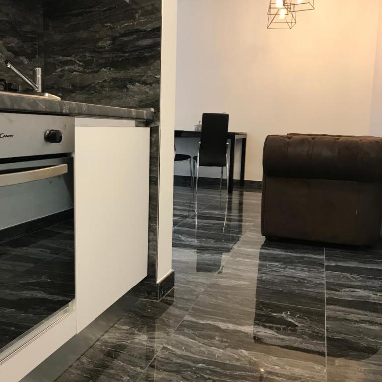 Loft Sirmione - Appartamento con Vista Lago Parziale - 13