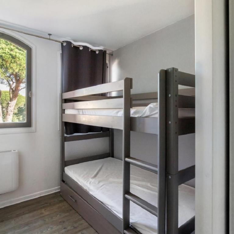 Residence Saint-Raphael Valescure - maeva Home - Select Two-Bedroom Apartment (7 People) - 4