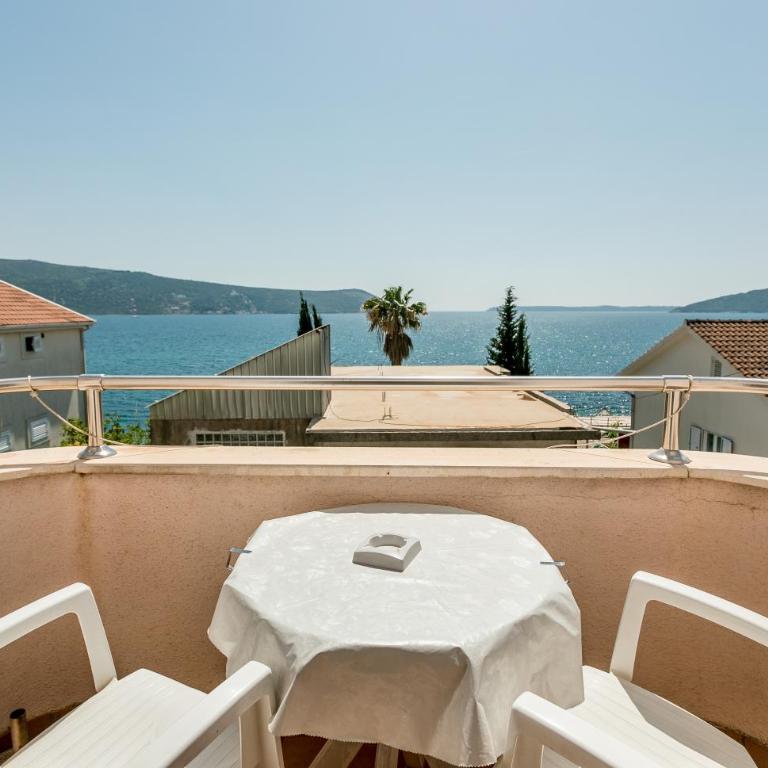 Apartments Maslina - Studio Apartment with Sea View - 6
