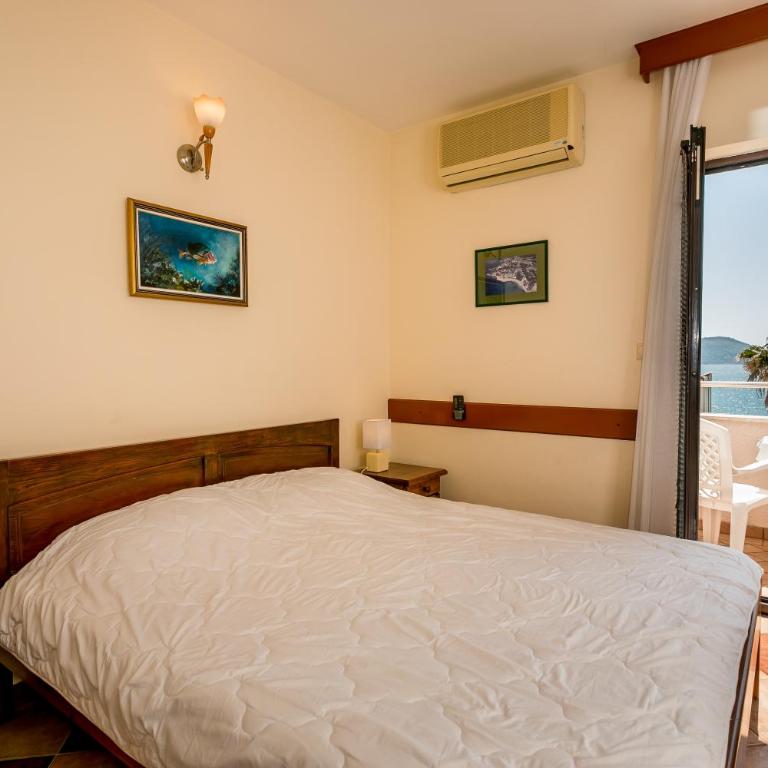 Apartments Maslina - Studio Apartment with Sea View - 20