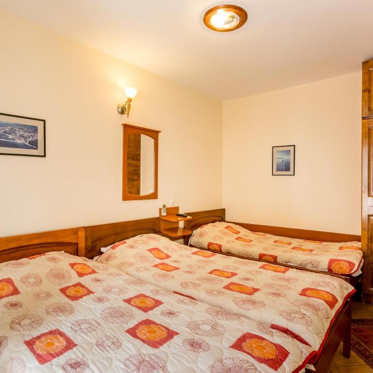 Apartments Maslina - Studio with Balcony - 10