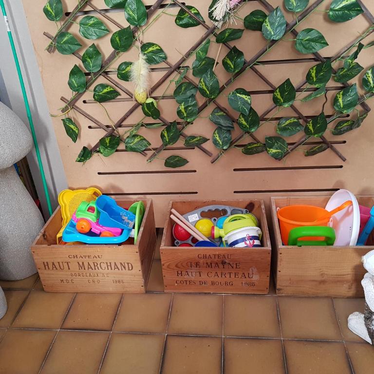 LES FRUITS DE MER, plage et centre à pied, lits faits, parking gratuit, animal bienvenu - Apartment mit Terrasse - 48