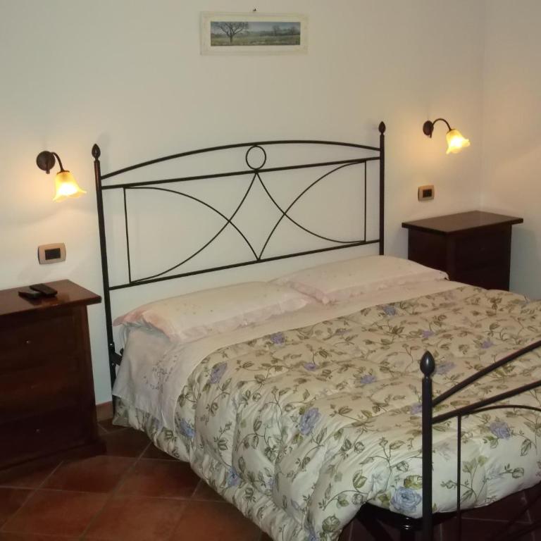 B&B Il Girasole - Rooms & House in country - air conditioned - 1500 meters from historic center - Camera Matrimoniale - 3
