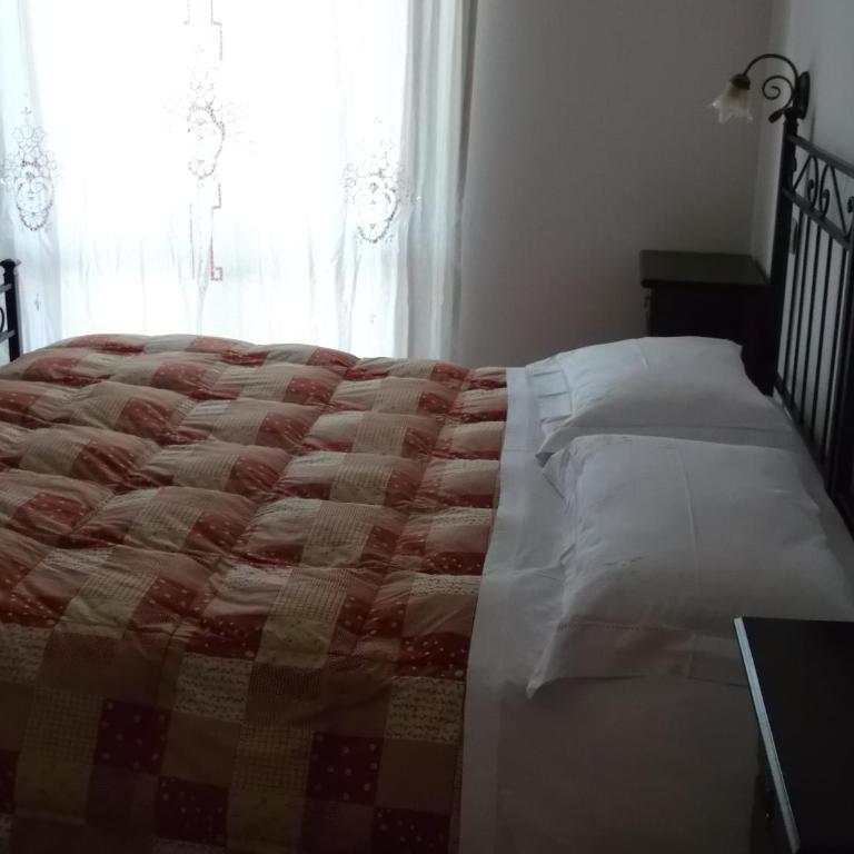 B&B Il Girasole - Rooms & House in country - air conditioned - 1500 meters from historic center - Camera Matrimoniale - Dependance - 3
