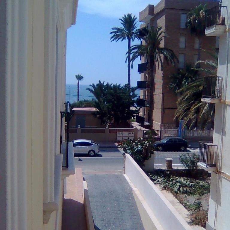 Apartamento en Águilas - Habitación Doble Deluxe (2 adultos + 1 niño) - 9