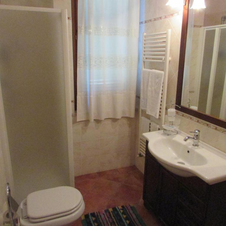 B&B Il Girasole - Rooms & House in country - air conditioned - 1500 meters from historic center - Camera Matrimoniale - Dependance - 4