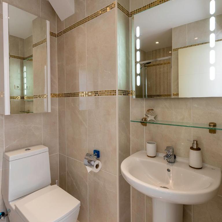 Nest Studio Playa Alhamar - Apartamento - 12