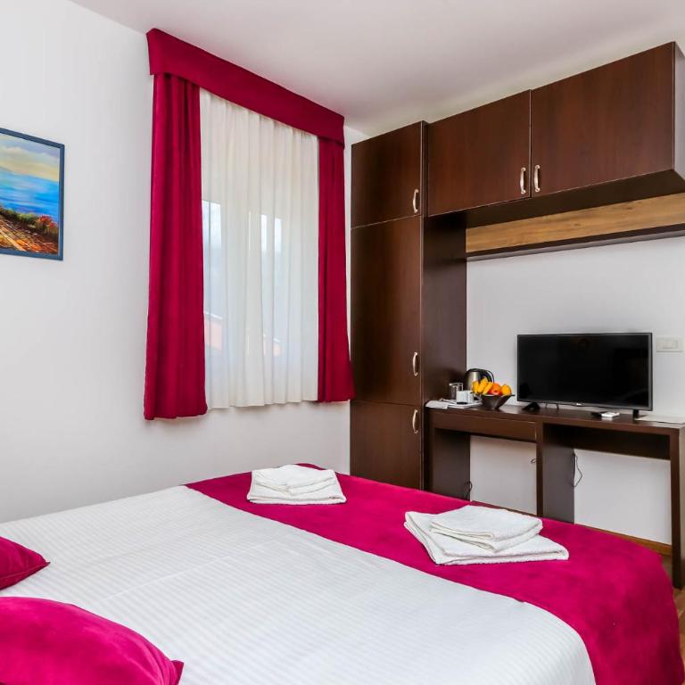 Aqua Breeze Apartments - Dvokrevetna Soba sa Bračnim Krevetom - 6