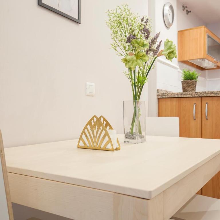 Elegante apartamento en el corazon de Sevilla. - Apartamento - 9