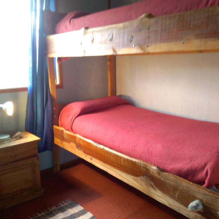 Piuke Mapu Patagonia Hostel - Habitación Cuádruple Económica con baño compartido - 1