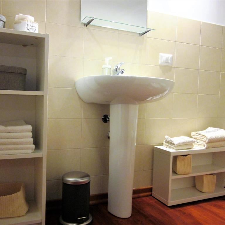 icalderai - Camera Familiare con Bagno Privato - 5