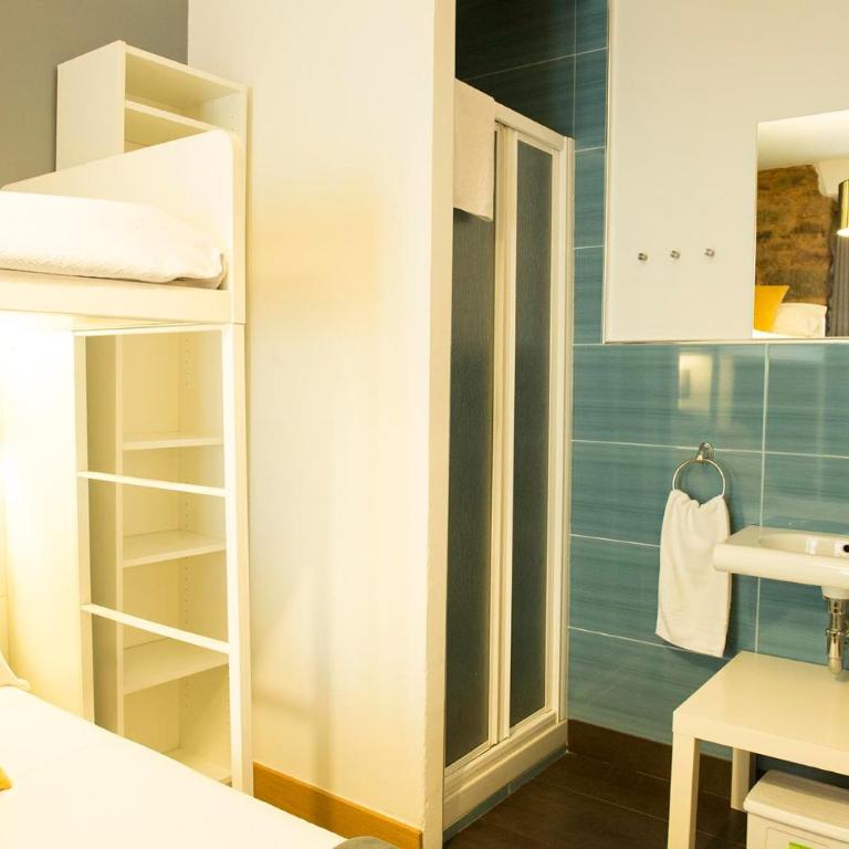 Pensión Aia - Habitación Triple con baño compartido - 2