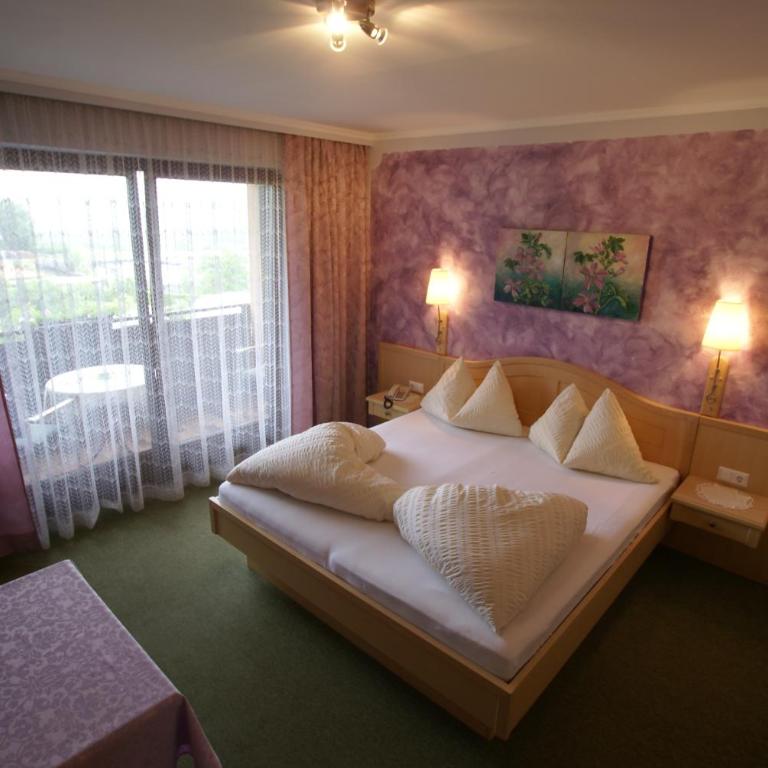 Gasthof Hotel Zur Post - Doppelzimmer mit Balkon oder Terrasse - 1