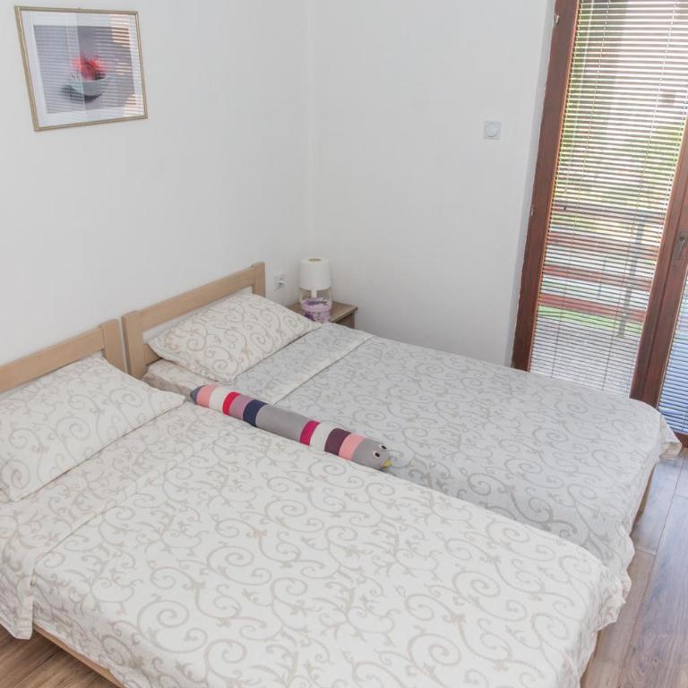 Zeleno srce - Apartment with Balcony - 13