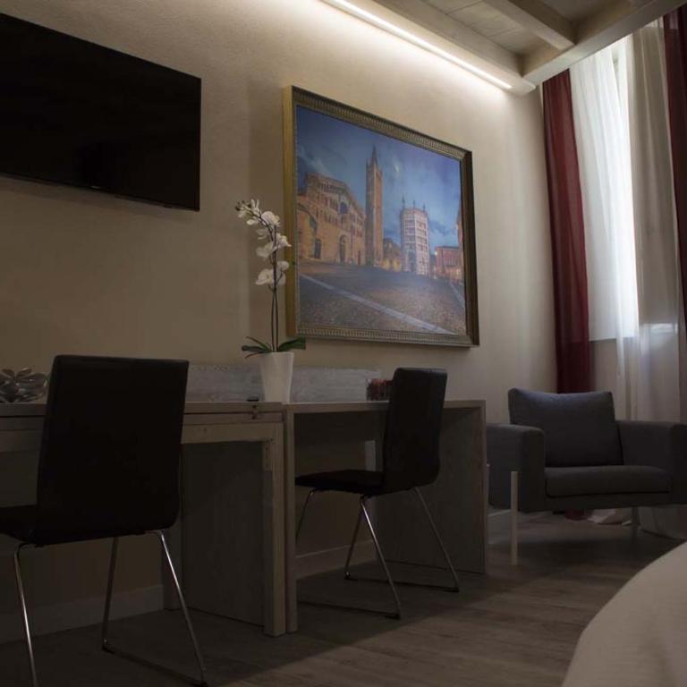 Palazzo Domanto Apartments Parma - Deluxe Double Studio - 11