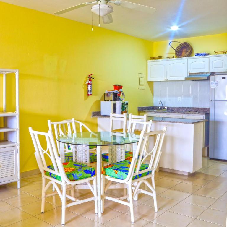 Nautibeach Beach Front Condos in North Beach - Apartment with Garden View - 13