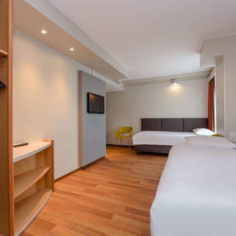 ibis Hotel Würzburg City - Standard Zimmer mit 2 Einzelbetten - 11