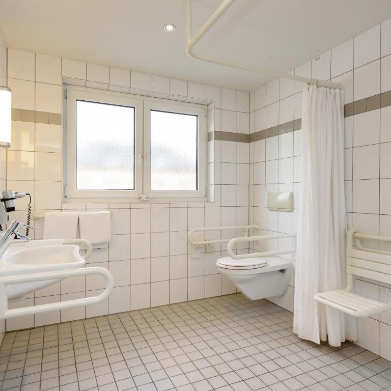 ibis Hotel Würzburg City - Standard Zimmer mit 2 Einzelbetten - 13