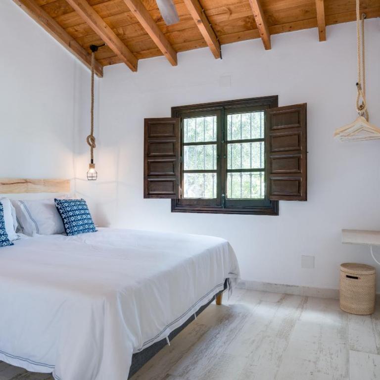 Casa Baliza, adults only - Deluxe King Room - 2