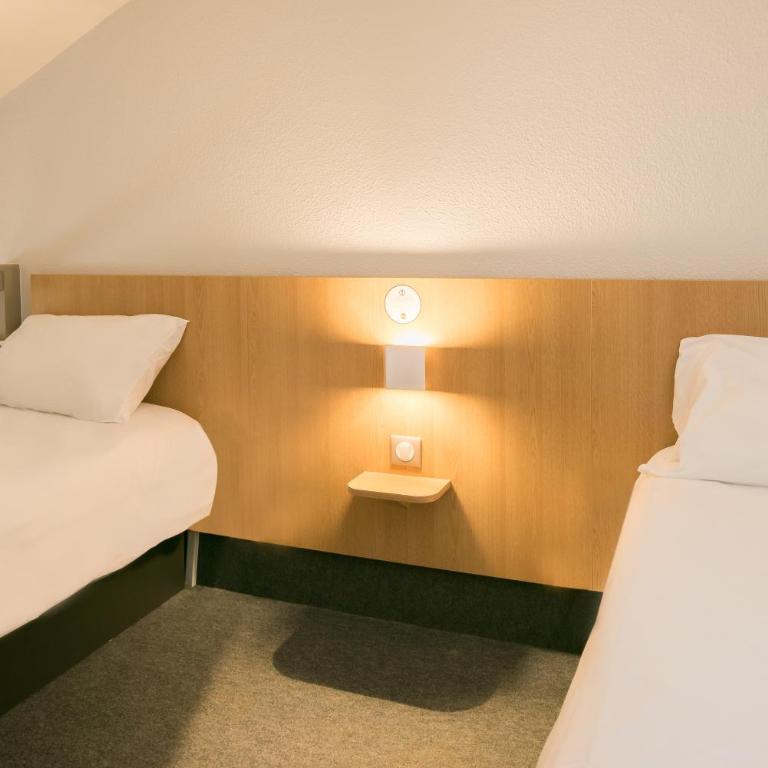 B&B HOTEL Nantes Parc Expos La Beaujoire - Chambre Quadruple - Non-Fumeurs - 2