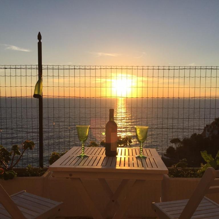 Villa Pecunia - Camera Matrimoniale con Balcone e Vista Mare - 1