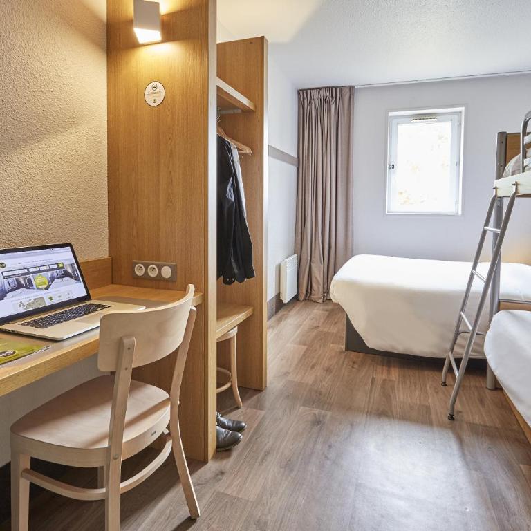 B&B HOTEL Villeneuve Loubet Plage - Chambre Quadruple - 1