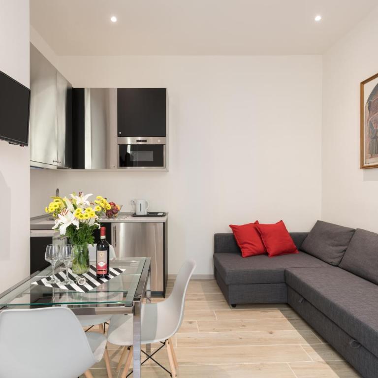 Keys of Italy - Mudiva - Albero 2 - Train station modern 1 bdr flat 1st floor - Apartment - 15
