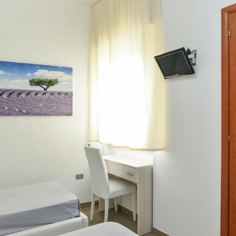 Blu Bed Salento - Camera Tripla con Bagno Privato - 4