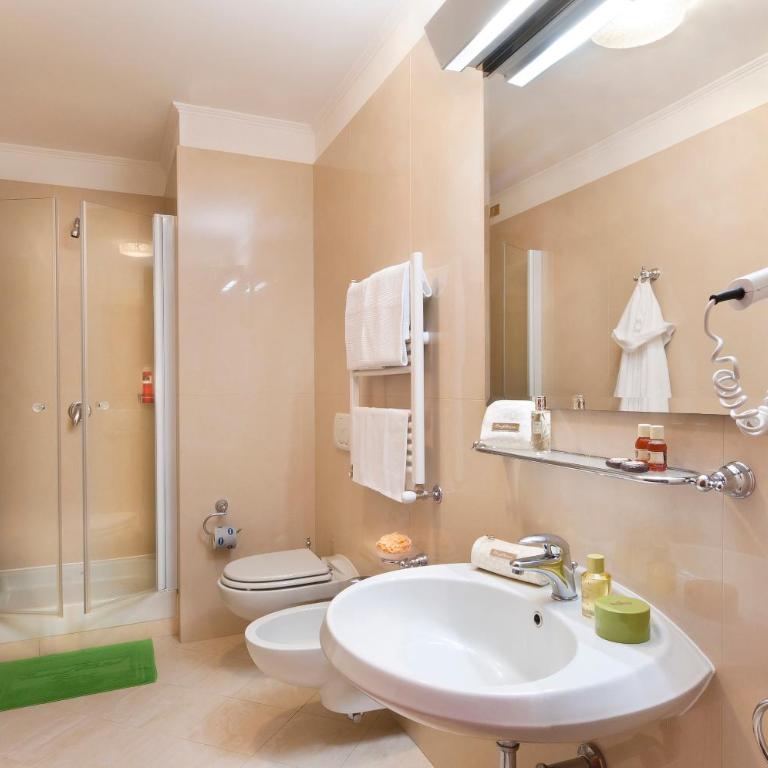 Residence Carl&Do - Appartamento con 3 Camere da Letto e Vista Lago - 15