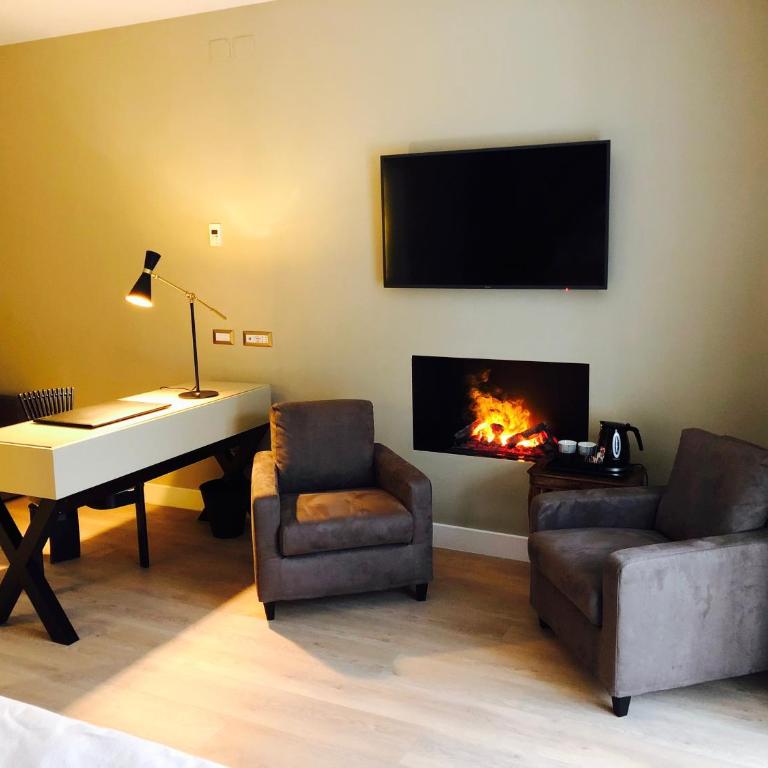 Caruso Place Luxury Rooms & Suites - Suite con Vista sulla Galleria e su una Strada - 12