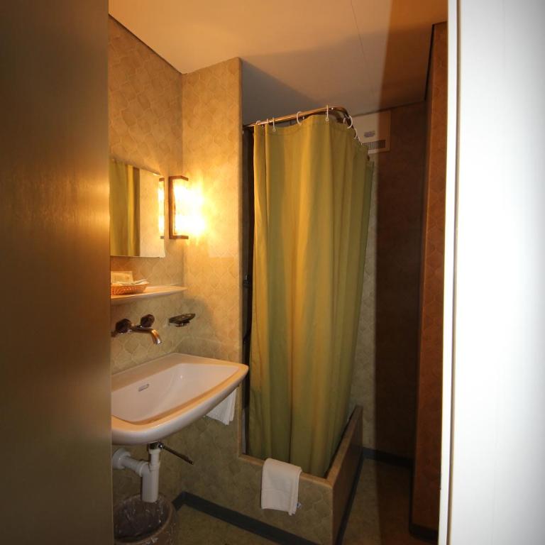 Gasthaus zum Kreuz - Standard Doppelzimmer - 1