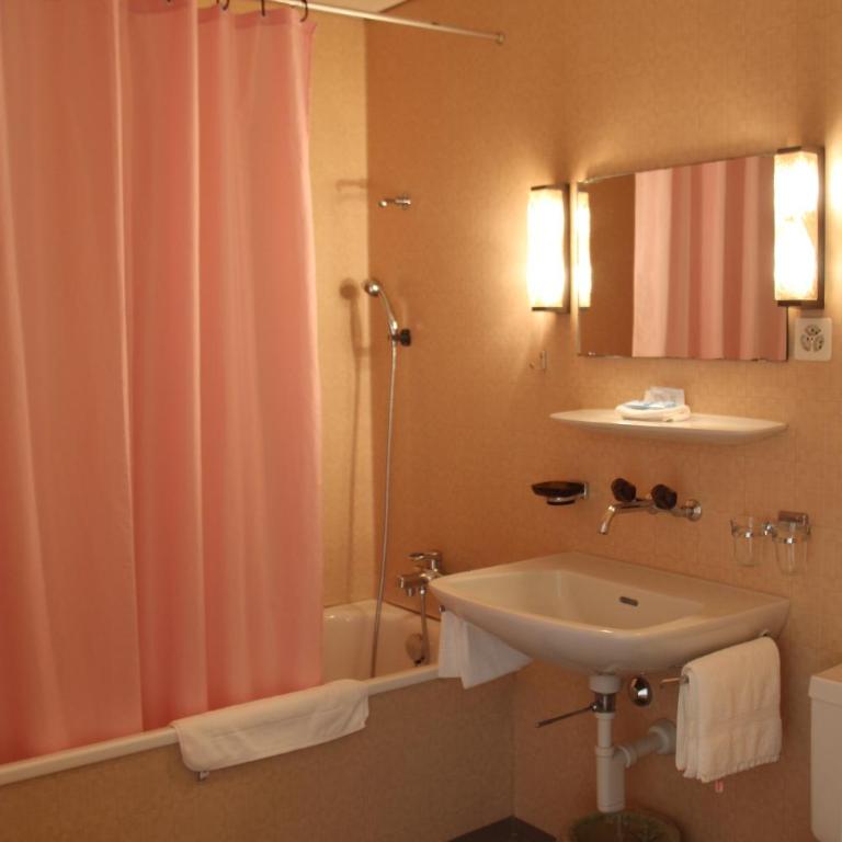 Gasthaus zum Kreuz - Comfort Doppelzimmer - 4