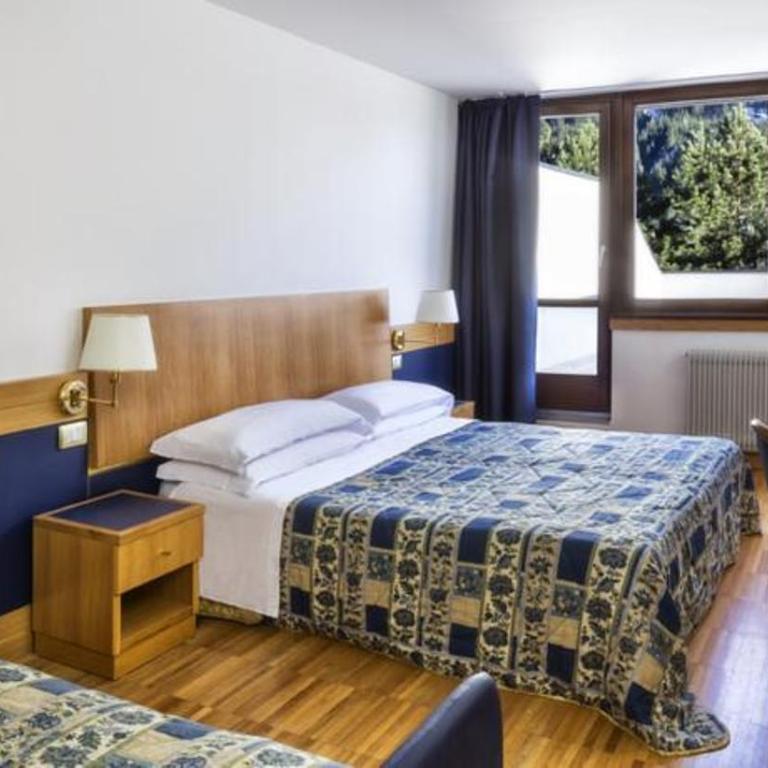 Hotel Club Regina E Fassa - Camera Familiare (2 Adulti + 2 Bambini) - 2