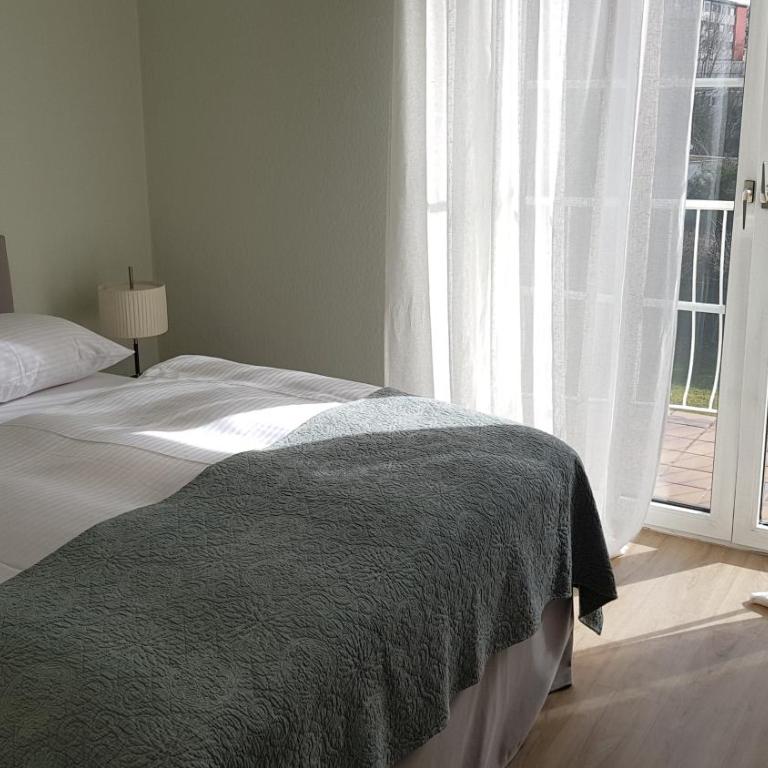 The Little Guesthouse - Kleines Doppelzimmer Cosy mit Balkon - 4