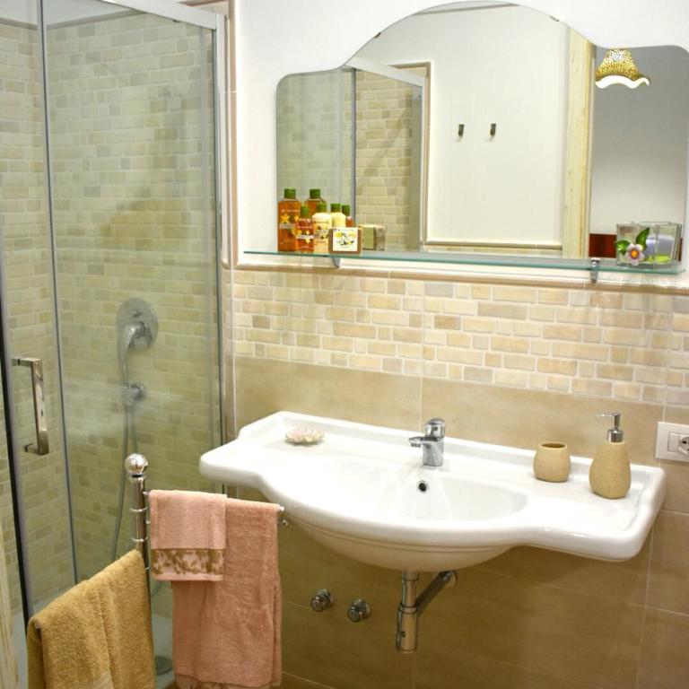 La Casa di Nonna Elvira Suite Eros - Casa Vacanze - 21