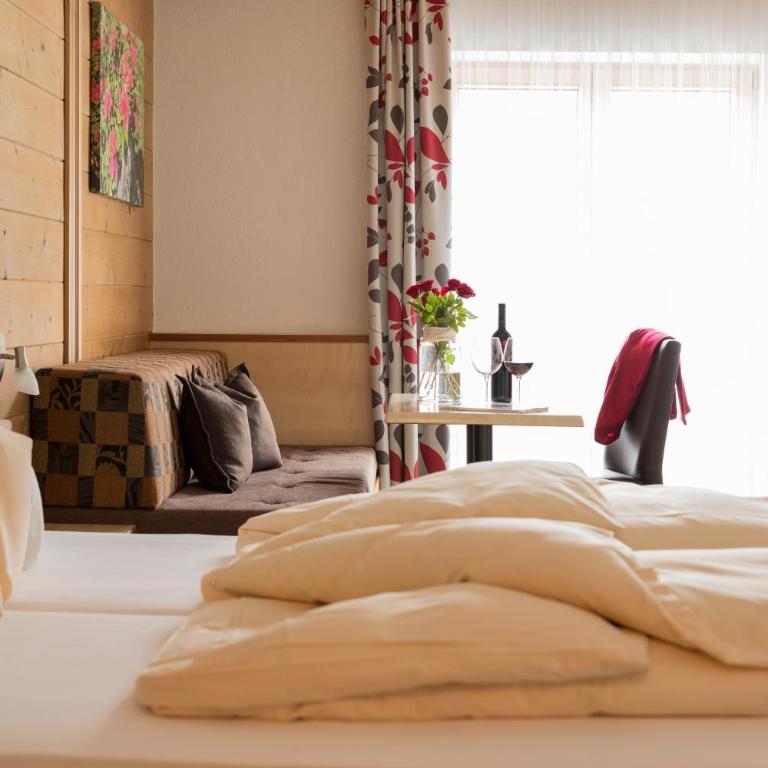 Elisabeth Serfaus inkl der SUPER SOMMER CARD im SOMMER 2026 - Deluxe Doppelzimmer mit Terrasse - 9