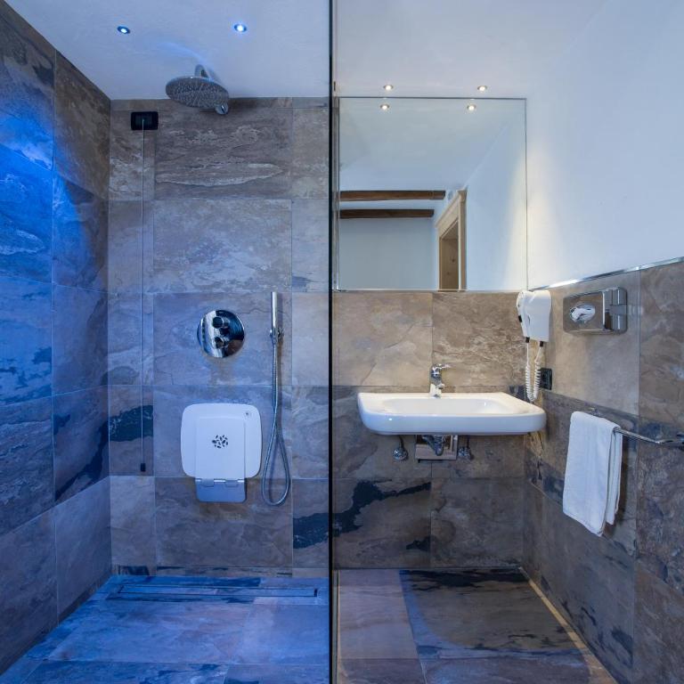 Historic Hotel Ristorante La Stua - Junior Suite - 3