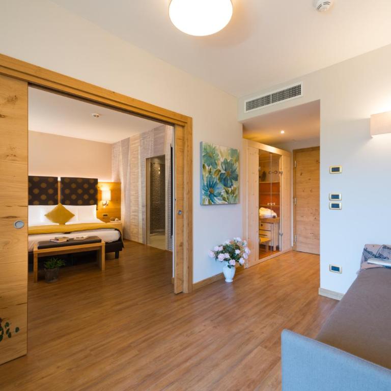 Hotel Ambassador - Suite con Sauna - 1