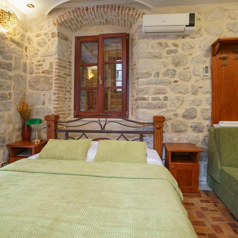 Apartments Wine House Old Town - Studio with Balcony - 4