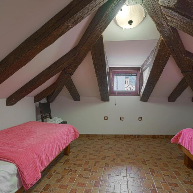 Apartments Wine House Old Town - Two bedroom apartment with Balcony - 8
