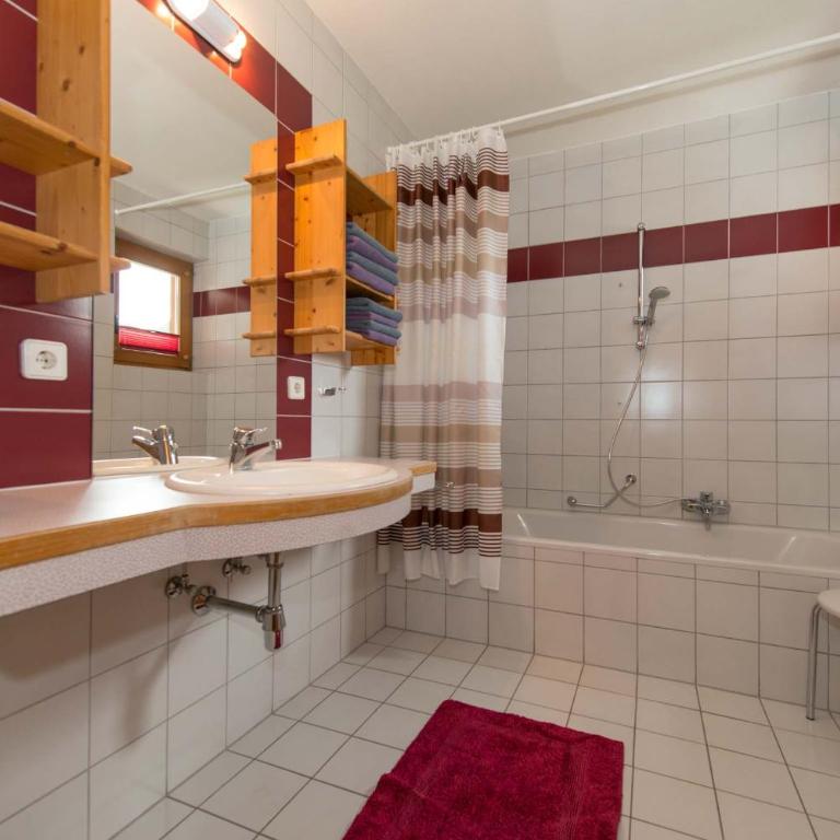 Hotel Winkler-Tuschnig - Familien-Apartment mit 2 Schlafzimmern - 1