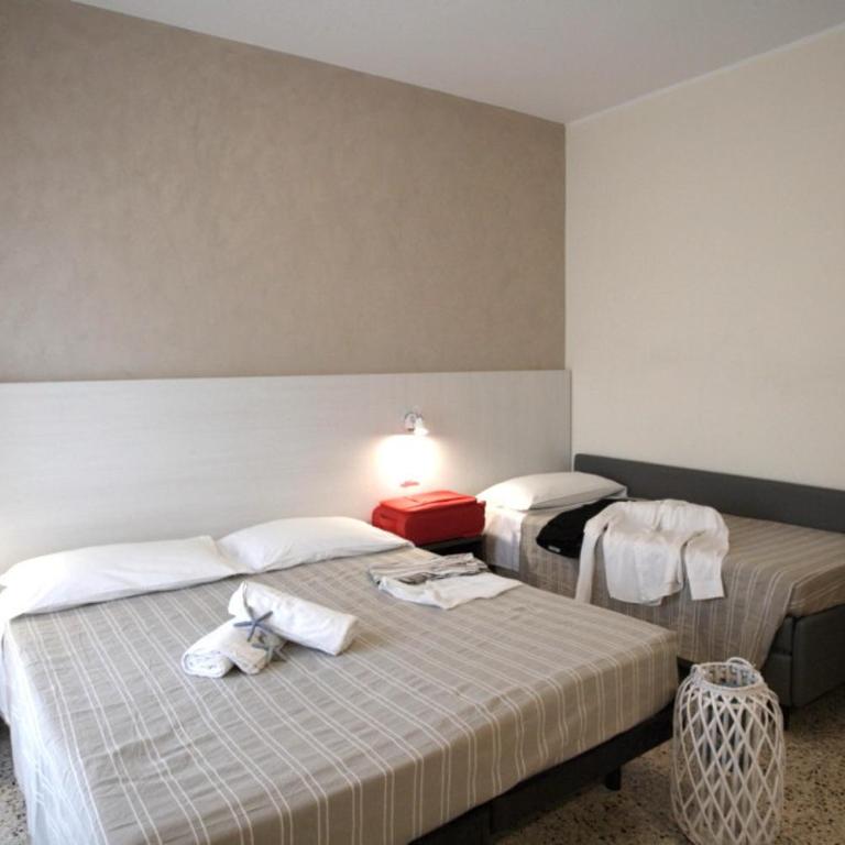 Hotel Tosi - Camera Tripla - 2