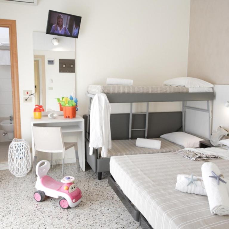 Hotel Tosi - Camera Quadrupla - 2
