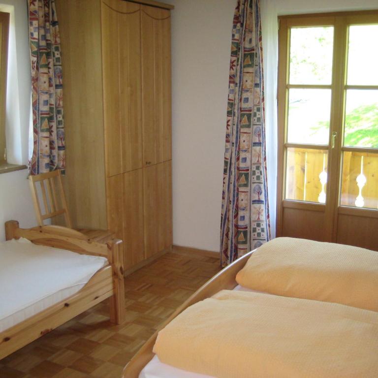 Apartments Spiegl Holzmann - Apartment mit 3 Schlafzimmern und Balkon - Nebengebäude - 6