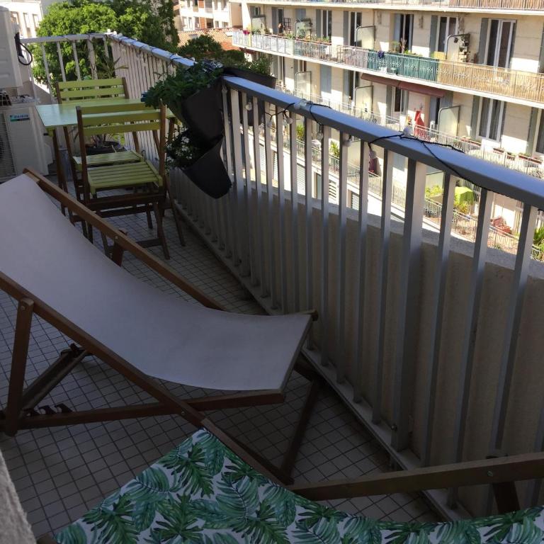 1 Chambre, 1 P'tit dèj', 1 Sourire - Studio avec Lit King-Size et Terrasse - 15