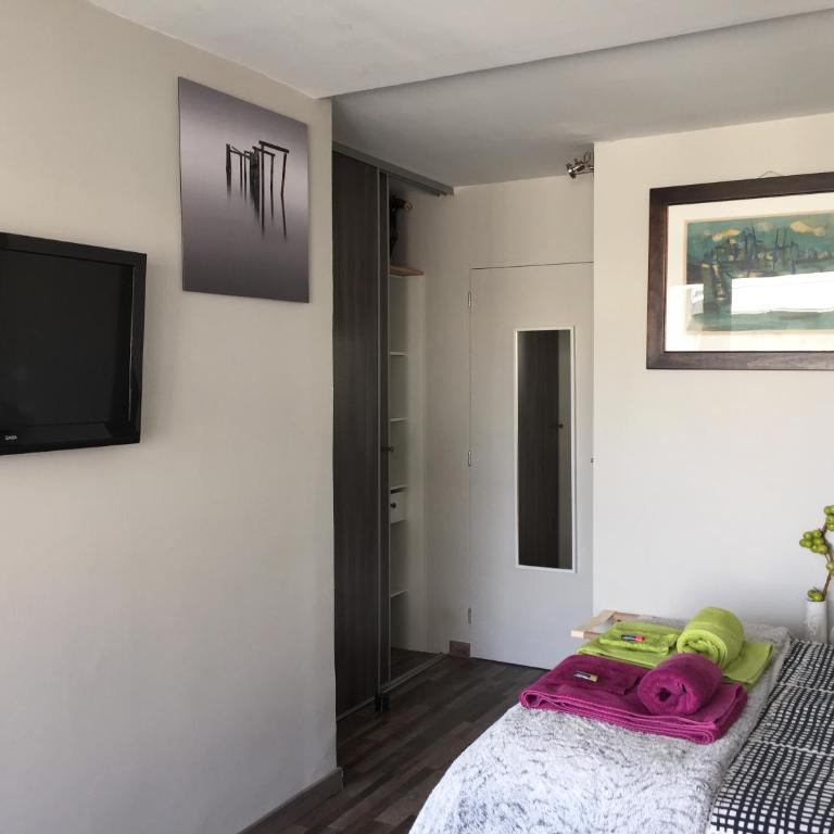 1 Chambre, 1 P'tit dèj', 1 Sourire - Studio avec Lit King-Size et Terrasse - 6