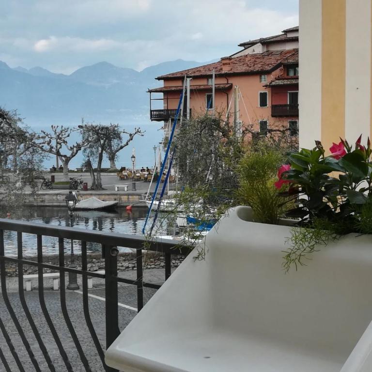Suite La Castellana - Appartamento con Vista Lago - 10